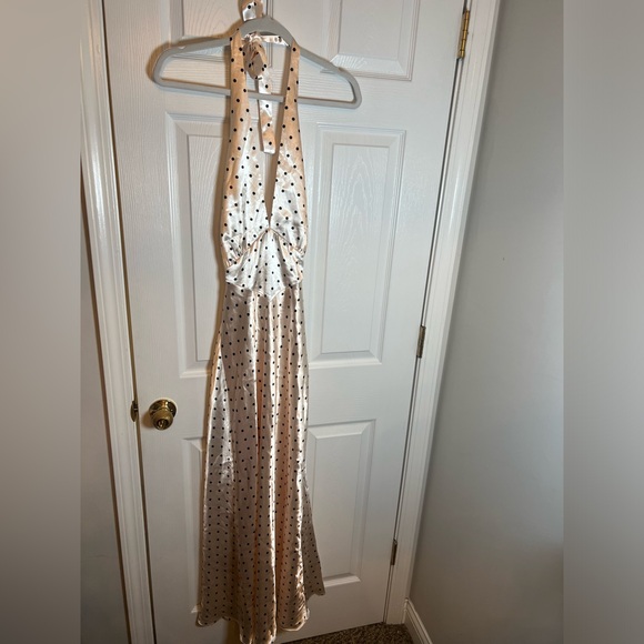 Bardot Citron Midi Dress in Ivory Spot - Picture 4 of 9